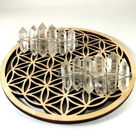 (1) Messy Bun Crystal Crown Barrette - Picture 3 of 11